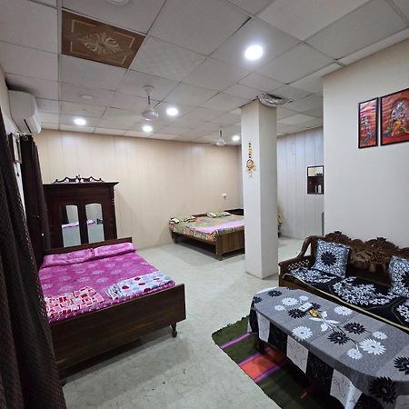 Appartamento Kashi Shree Varanasi Esterno foto