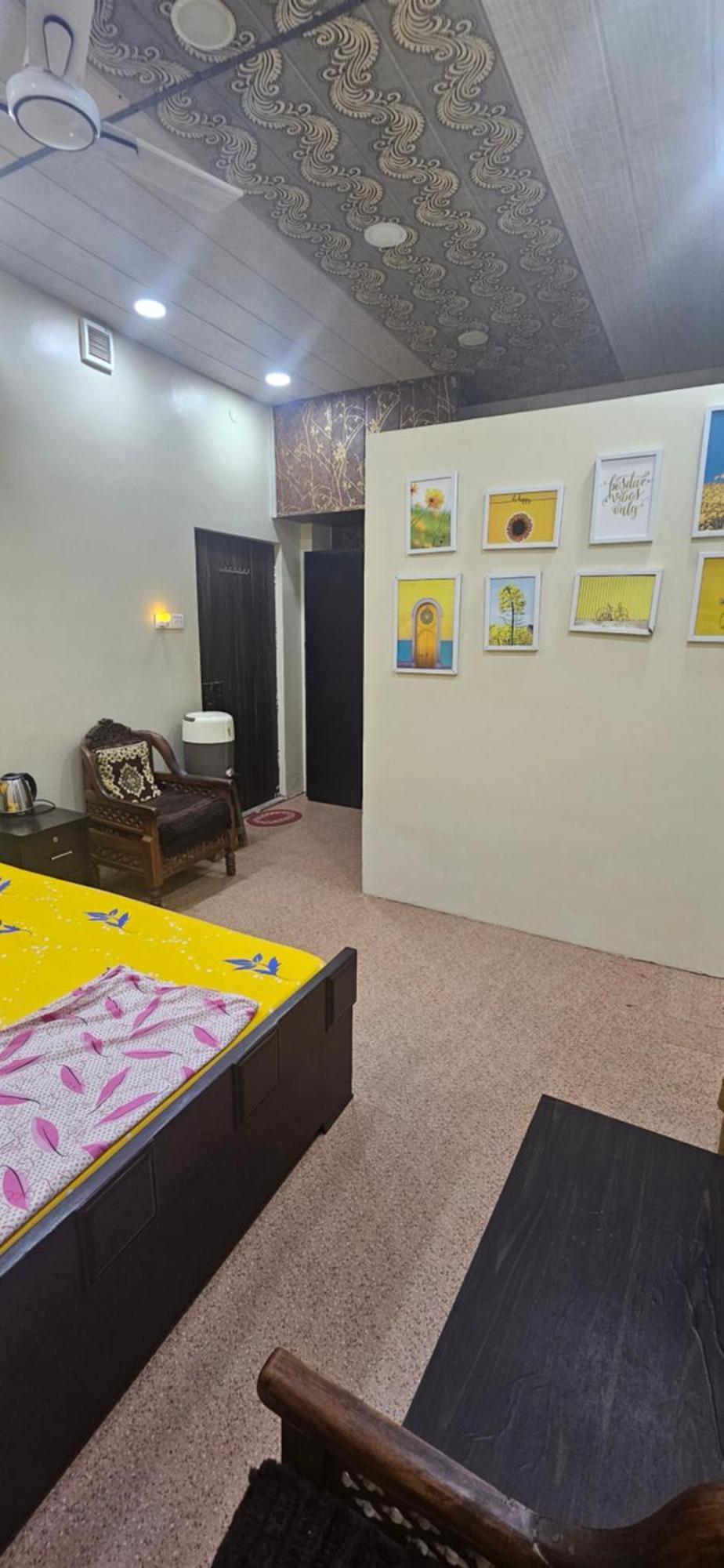 Appartamento Kashi Shree Varanasi Esterno foto
